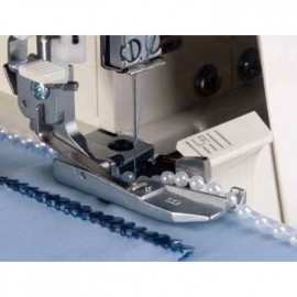 Perlen und Paillettenfuss (Overlock)